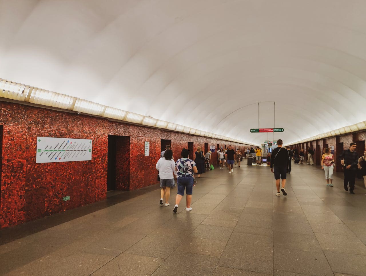 Estações de Metrô Mais Próximas de Ipanema no RJ